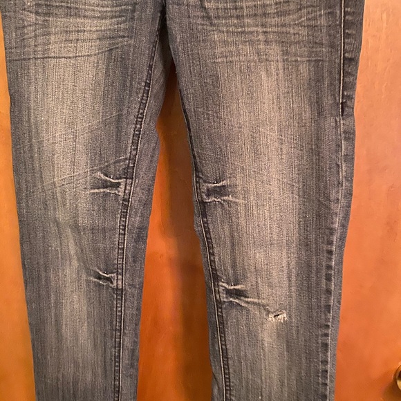 Skinny dark wash distressed jeans waist 24 - Picture 2 of 5